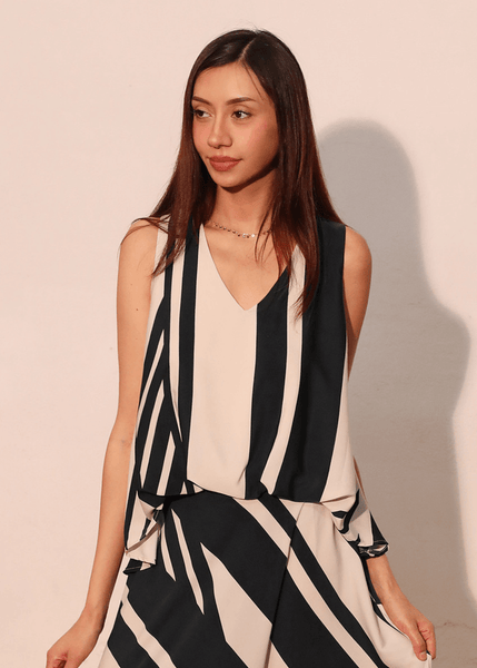Sienna Stripe Front Tucked Top - Image 4