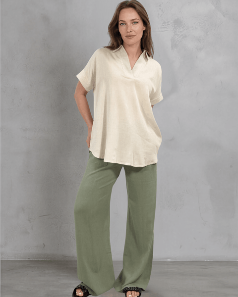 Lilian Linen Blend V Neck Collar Short Sleeve Top - Image 4