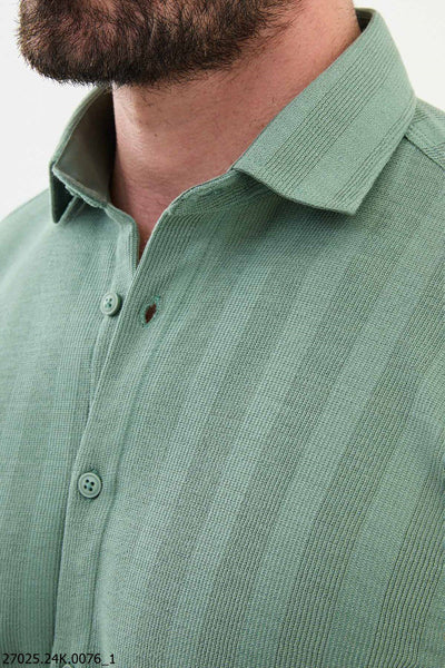 Men's Mint Green Textured Shirt. - Image 2