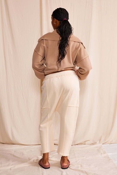 Ryanne Sweatshirt - Image 5